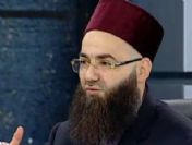 Cübbeli mahkemede rahatsızlandı, hasteye kaldırıldı