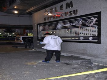 Maskeli Soyguncu 1,5 Kilo Altınla Kayıplara Karıştı