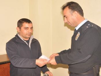 Para Bulan Vatandaştan Örnek Davranış