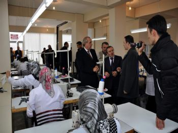 Terlik Atolyesi Hizmete Açıldı