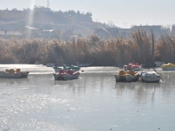 YAKUP ODABAŞı - Mogan Gölü buz tuttu