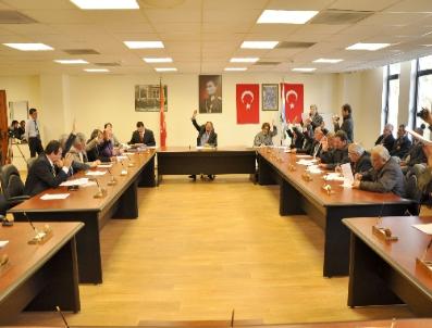 BEHÇET SAATCI - Sökülen parke taşları ücretsiz olarak köylere verilecek