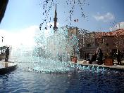 Hacı Bayram‘daki restorasyondan sonraki ilk cuma namazında vatandaşlar avluya sığmadı