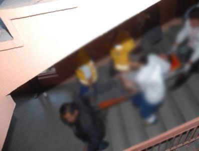 İntihar için çatıya çıktı