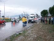 Saruhanlıda ambulansın karıştığı trafik kazasında 8 kişi yaralandı