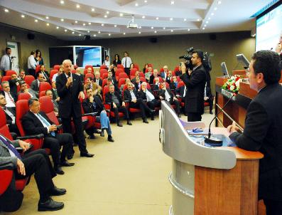 AZIM ÖZTÜRK - Seyhan Belediye Başkanı Öztürk: Azimle çalışınca oluyormuş