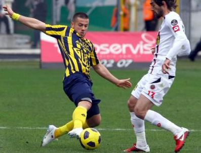 ANKARA 19 MAYıS STADı - Ankaragücü Gençlerbirliği maçı özeti ve golleri