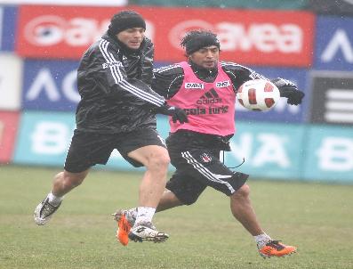 ERNST - Beşiktaş, Antalyaspor maçına hazırlanıyor