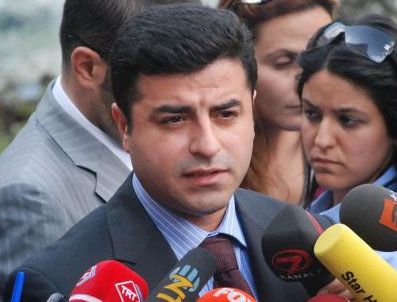 KEMAL BURKAY - Kürt halkı kendi çözümünü yaratacaktır