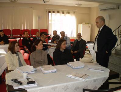 Veteriner hekimlere başdenetçi eğitimi verildi