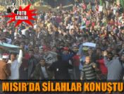 Tahrir Meydanı'nda silahlı çatışma