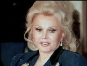 Ünlü oyuncu yine hastanelik oldu