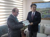 Ankara Büyükelçisi Tanaka, Japon sporculara moral için Erzurum‘da