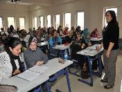 Başkan Gümrükçüoğlu: Kadınların meslek sahibi olmalarını önemsiyoruz