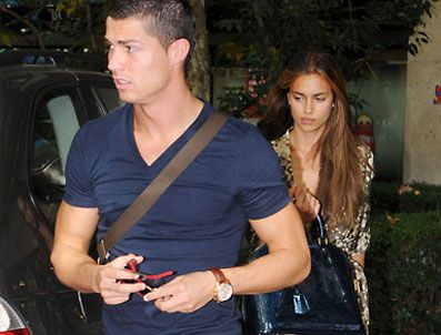 İSTANBUL MODA AKADEMISI - Ronaldo'nun sevgilisi podyumda