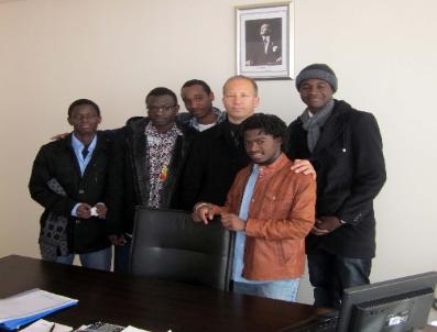 Afrikalı öğrenciler Yağmur Koleji’ni ziyaret etti