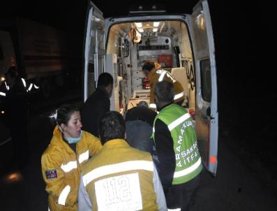 Akyazı‘da trafik kazası: 3 yaralı