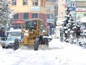 Bayburt Belediyesi, 24 saat buzlanmayla mücadele ediyor