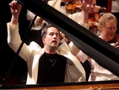 BEETHOVEN - İsveç'in harika çocuğu piyanist Jablonski İstanbul'u besteleyecek