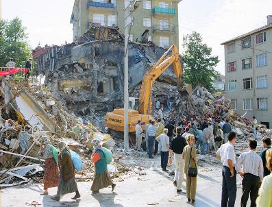 BALıKESIR BELEDIYESI - Marmara depreminin fotoğrafları Balıkesir‘de sergilenecek