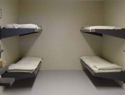 YALÇIN KÜÇÜK - Bizi onlarla aynı koğuşa koymayın