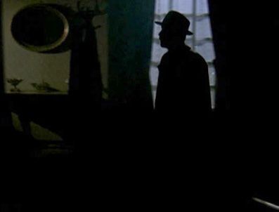 Güllü, Orhan'dan gelen bir mektupla sarsılıyor (Hanımın Çitliği 57.bölüm)