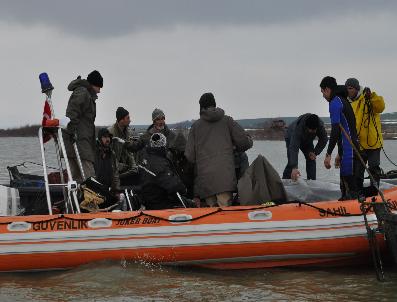 Manyas Gölü‘Nde Kaybolan İki Kardeşten Birinin Cesedi Bulundu