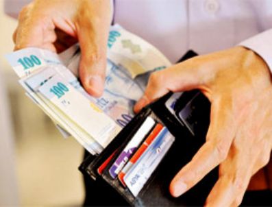 Yeni yasayla memur 135 TL fark alacak