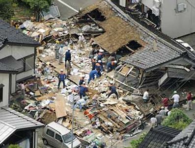 PAPUA YENI GINE - Japonya'da 8.9'luk deprem meydana geldi