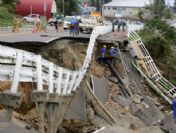 Japonya depremi 8.9 şiddetinde (Japonya'da 8.9 şiddetinde deprem) video