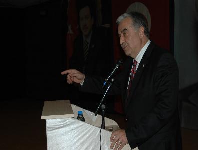 ÖMER CIHAT AKAY - Ak Parti İzmir İl Başkanı Akay: Ak Parti‘Nin Hizmetleri, Bilboardlarda İzmir Büyükşehir Be