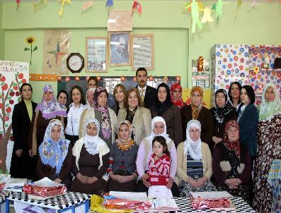 RAMAZAN KESKIN - Bayan Çolak, Okula Gitmeyen Kız Çocuklarını İkna Ediyor