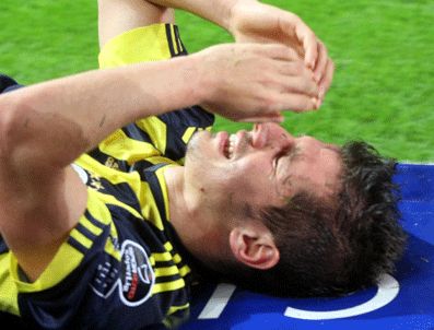 Emre en az 2 hafta sahalardan uzak