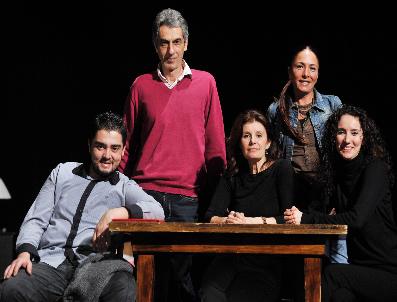 SELİM BAYRAKTAR - Adt’Den Duygu Yüklü Oyun: Sırça Kümes