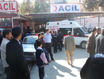 İBRAHIM ÇAKMAK - Birecik‘Te Çıkan Kavgada 4 Kişi Yaralandı