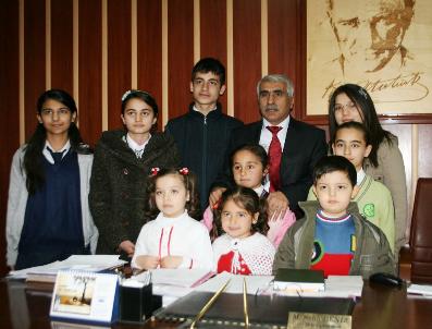 ACıRLı - Midyat’Ta İstiklal Marşı’Nı En Güzel Okuyan Öğrenciler Ödüllendirildi