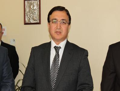 YAKUP ÇELIK - Polatlı Belediyesi‘Nden Bin Öğrenciye Eşofman Yardımı