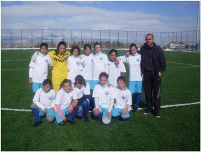 Şenkaya 75. Yıl İmkb Yatılı Bölge İlköğretim Okulu Kızlarda Bölge Birincisi Oldu