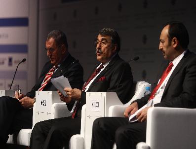 ABDÜLKADİR AKSU - Abdülkadir Aksu: Statükonun Değişmesine Sigorta İçin Yeni Anayasa Çok Önemli