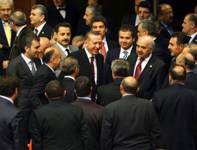 AKIF GÜLLE - AK Parti'den 20 milletvekili liste dışında
