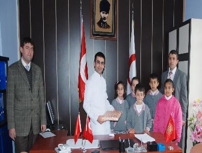 Aydıncık İlköğretim Okulu Öğrencilerinin Hastane Ziyareti