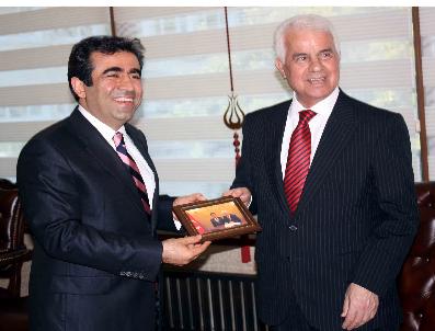 MERSIN VALISI - Derviş Eroğlu, Mersin Valisi Güzeloğlu’Nu Ziyaret Etti