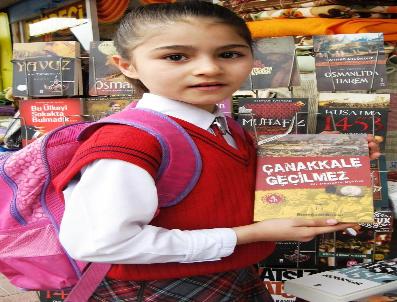 Osmaniye’De ‘Geleneksel Çanakkale Kitapları Sergisi‘ Açıldı