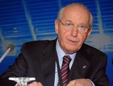 MAHMUT ÖZGENER - Şenes Erzik UEFA yönetim kurulu üyeliğine yeniden aday oldu