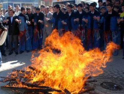 KAZLıÇEŞME - Kazlıçeşme Meydanı Nevruz’A Hazır