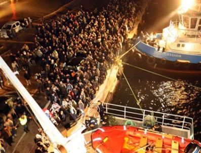 Davutoğlu: Türkiye, 52 ülkenin 3 bin 340 vatandaşını da tahliye etti