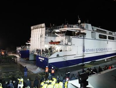 İki feribot Libya'dan döndü