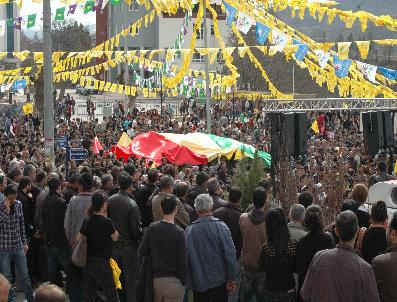 EDIBE ŞAHIN - Leyla Zana, Tunceli‘Ndeki Nevruz Kutlamasına Katıldı