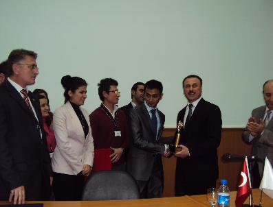 KARAMANOĞLU MEHMETBEY ÜNIVERSITESI - Tümsiad Genel Başkanı Kmü’Lü Öğrencilerle Buluştu