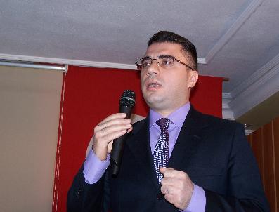 Aşık Veysel Ölümünün 38. Yılında Mezarı Başında Anıldı